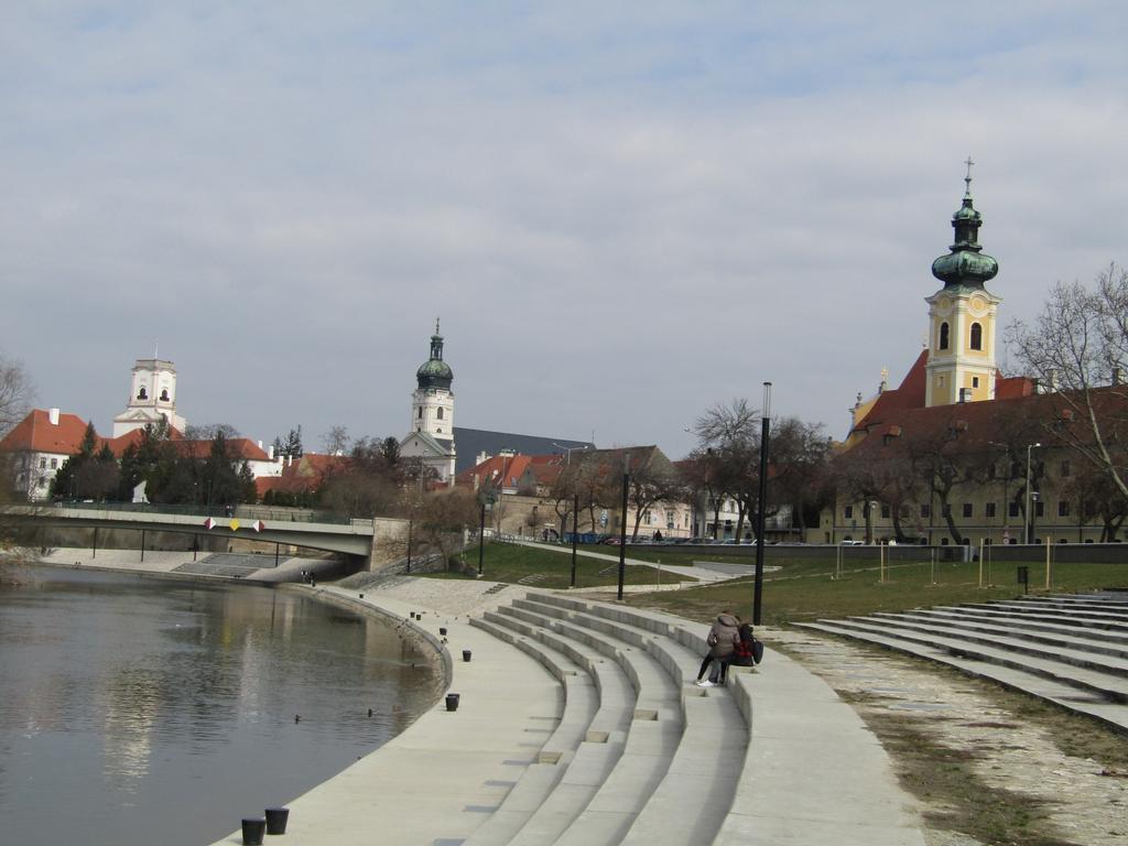 M.M. Home Apartman Győr Eksteriør billede